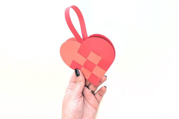 Scandinavian Woven Heart Basket SVG Review